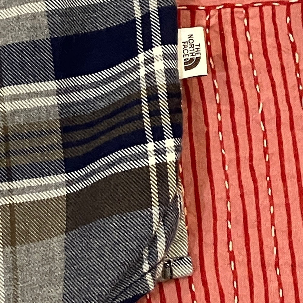 The North Face small women’s Blue / Gray / brown Plaid Button Down Shirt - Picture 3 of 12